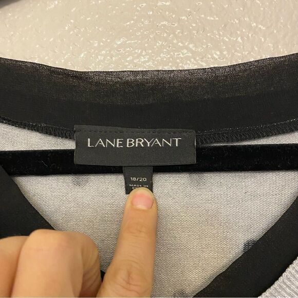 Lane Bryant knit gray black polka dot v neck sweater chiffon trim 18/20 - Picture 5 of 10